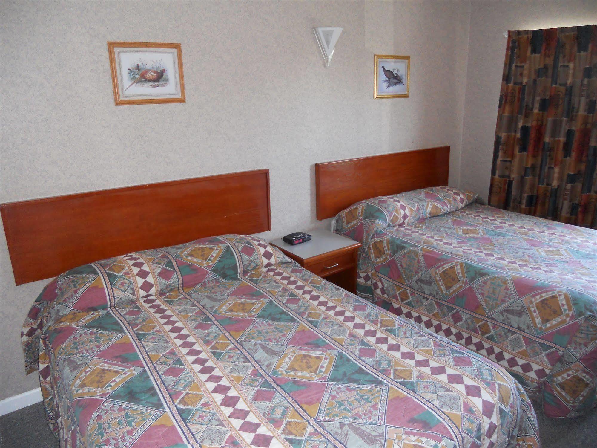 Happy Day Inn Burnaby Dış mekan fotoğraf