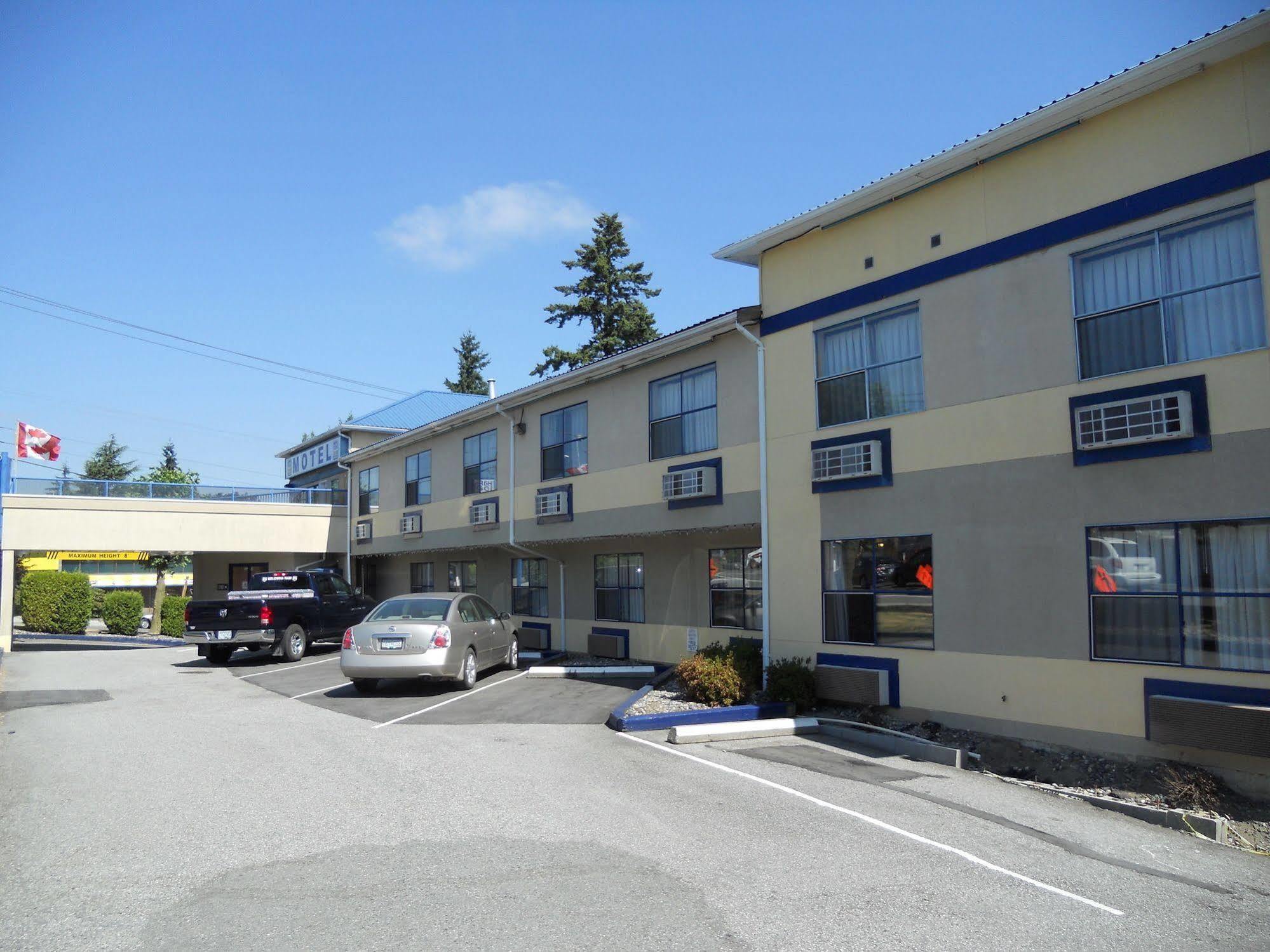 Happy Day Inn Burnaby Dış mekan fotoğraf