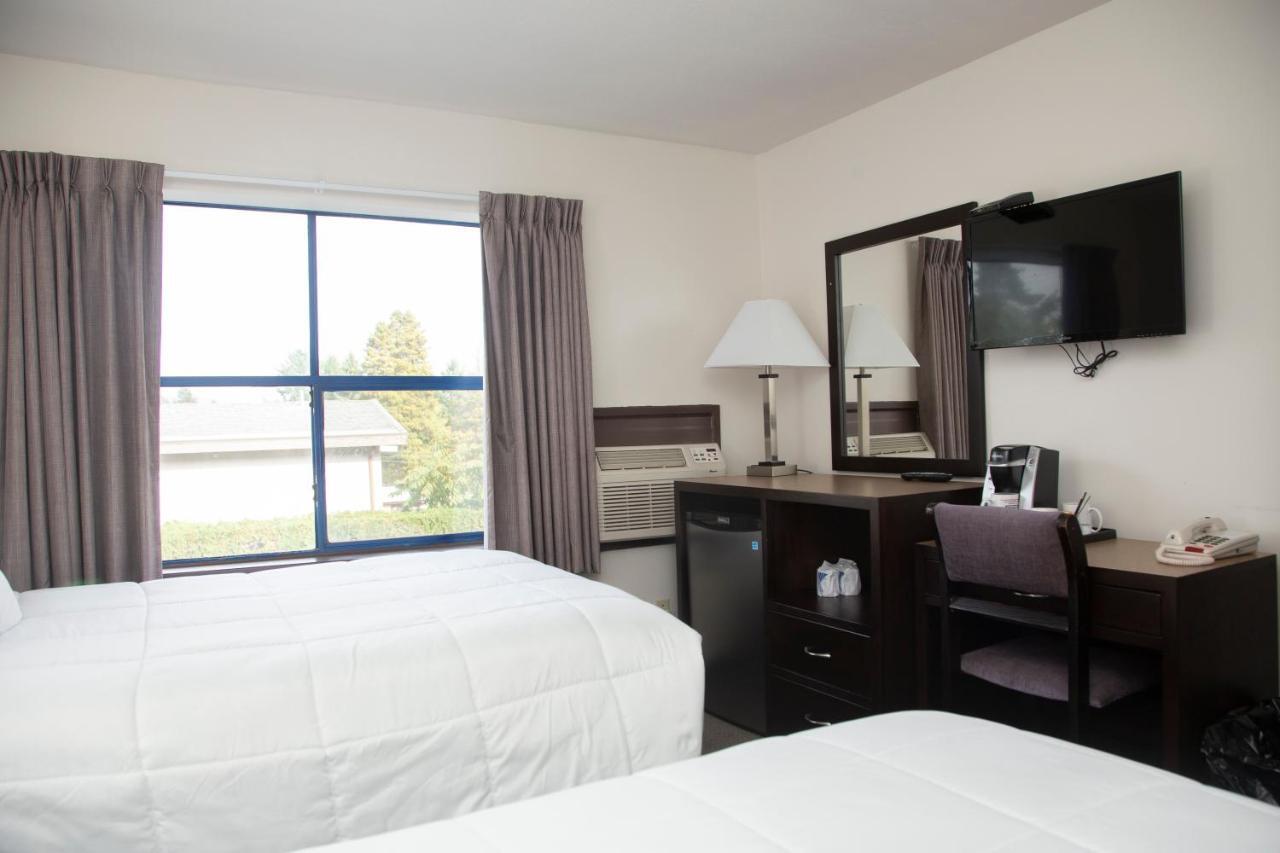 Happy Day Inn Burnaby Dış mekan fotoğraf